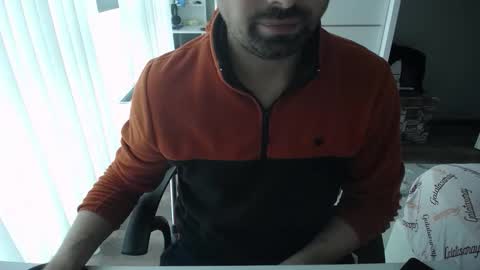 Snapshot of x_____0_____x chatting on November 12, 11:10 am Mr. Lonely online show from November 12, 11:10 am