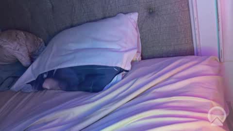 Mariah  online show from October 17, 2:37 am