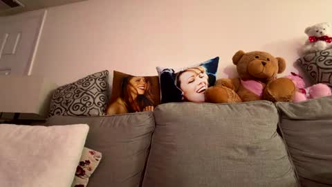 Mariah  online show from October 21, 11:38 pm