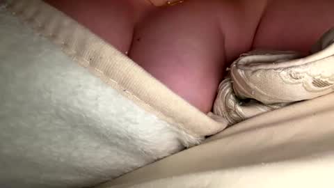 Snapshot of x_dreamgirl_x chatting on February 14, 1:24 am Mariah online show from February 14, 1:24 am