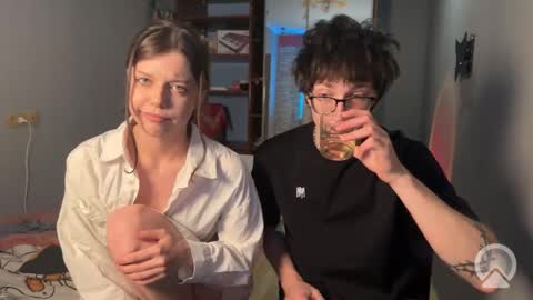 Philipp and Este online show from January 14, 8:25 pm