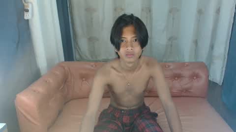 Snapshot of x_lee06 chatting on February 20, 11:22 am x_lee06 online show from February 20, 11:22 am