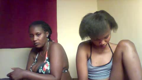 Snapshot of x_melanine chatting on September 28, 1:00 am X melanine online show from September 28, 1:00 am