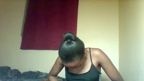 Snapshot of x_melanine chatting on September 29, 2:49 am X melanine online show from September 29, 2:49 am