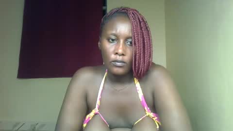 Snapshot of x_melanine chatting on October 27, 12:36 am X melanine online show from October 27, 12:36 am