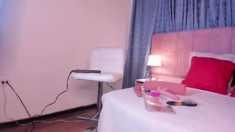 x_milu online show from February 14, 11:53 am