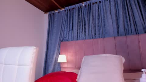 x_milu online show from February 17, 7:53 pm