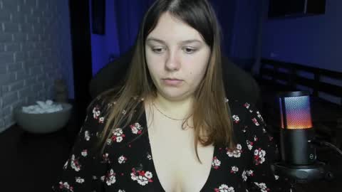 Snapshot of x_nirvana_x chatting on December 14, 4:01 am LOVE NERDS ONLY online show from December 14, 4:01 am