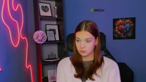 Yasmin online show from February 19, 2:35 pm