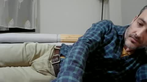 xalegarmax online show from December 3, 9:46 pm