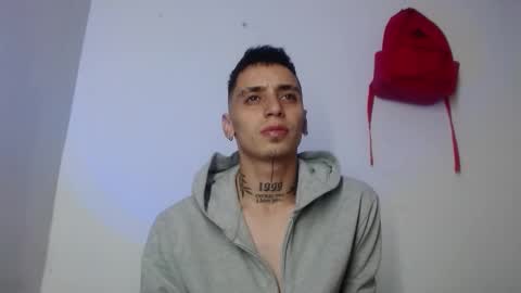 xalejo_max online show from November 6, 7:37 pm