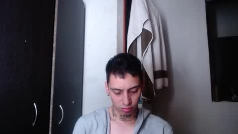 xalejo_max online show from November 19, 6:30 pm