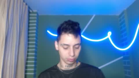 xalejo_max online show from December 16, 7:35 am