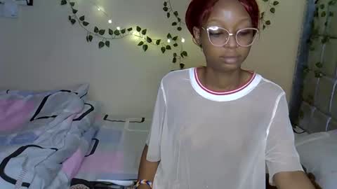 Snapshot of xalia_caramel chatting on May 8, 9:36 am Alexa online show from May 8, 9:36 am
