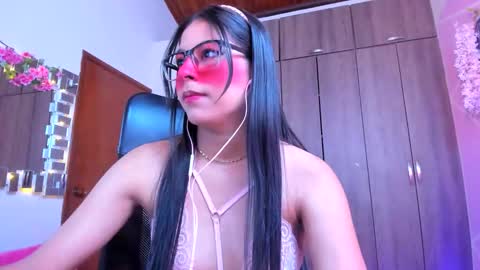 Snapshot of xallysonx_ chatting on November 2, 11:34 am XALLYSONX online show from November 2, 11:34 am