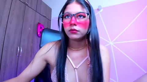 Snapshot of xallysonx_ chatting on November 22, 11:31 am XALLYSONX online show from November 22, 11:31 am