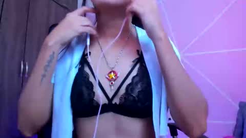 Snapshot of xallysonx_ chatting on November 29, 11:57 am XALLYSONX online show from November 29, 11:57 am