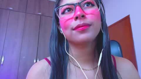 XALLYSONX online show from March 5, 4:36 pm