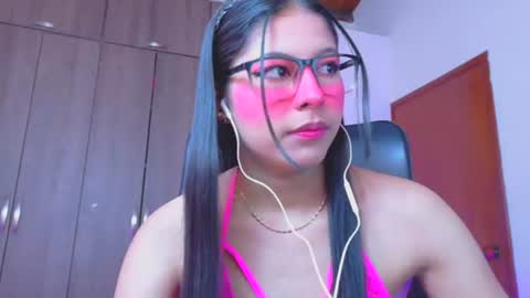 XALLYSONX online show from June 18, 11:36 am