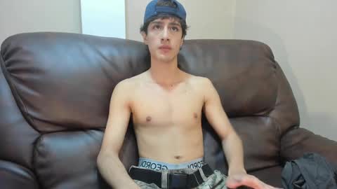 Snapshot of xam_collen chatting on September 19, 3:02 pm xam_collen online show from September 19, 3:02 pm