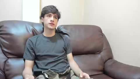 Snapshot of xam_collen chatting on September 29, 2:22 pm xam_collen online show from September 29, 2:22 pm