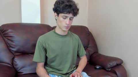 Snapshot of xam_collen chatting on December 14, 5:18 pm xam_collen online show from December 14, 5:18 pm