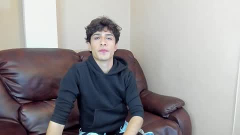 Snapshot of xam_collen chatting on December 15, 5:06 pm xam_collen online show from December 15, 5:06 pm