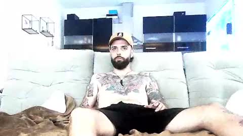 xamrelgneal online show from June 29, 4:07 pm