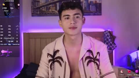 Snapshot of xander_card chatting on April 9, 2:44 am Xander Cardona online show from April 9, 2:44 am