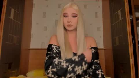 Snapshot of xander_novak chatting on February 25, 12:59 pm xander_novak online show from February 25, 12:59 pm