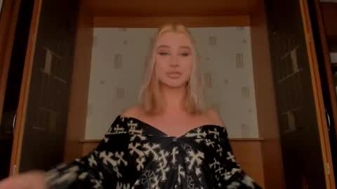 Snapshot of xander_novak chatting on March 2, 8:54 am xander_novak online show from March 2, 8:54 am