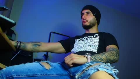 Snapshot of xandercagex chatting on March 27, 10:53 pm XanderCageX online show from March 27, 10:53 pm