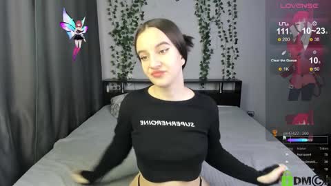 Lola online show from November 29, 7:00 am