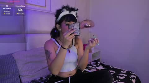 Snapshot of xara_u chatting on April 9, 5:40 pm xara_u online show from April 9, 5:40 pm