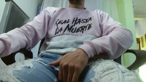 Snapshot of xavicock24 chatting on February 6, 1:54 pm xavicock24 online show from February 6, 1:54 pm