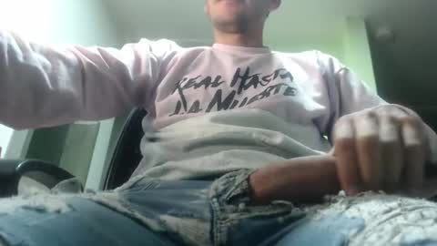 Snapshot of xavicock24 chatting on December 5, 10:02 am xavicock24 online show from December 5, 10:02 am