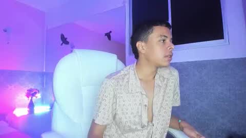 xavier fox   online show from October 24, 3:36 am