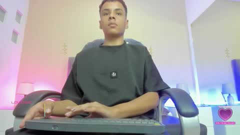 xavier fox   online show from March 22, 2:20 pm