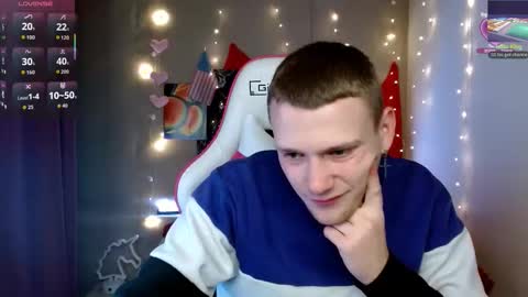 Snapshot of xavier_night81 chatting on October 5, 8:12 am xavier_night81 online show from October 5, 8:12 am