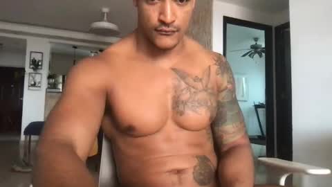 Snapshot of xavii31 chatting on February 23, 6:01 pm xavii31 online show from February 23, 6:01 pm