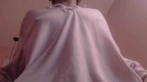 Xayah online show from January 30, 1:21 pm
