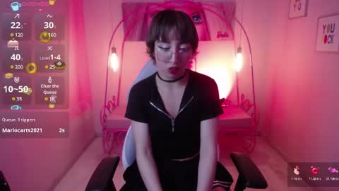 Xayah online show from February 4, 4:08 pm