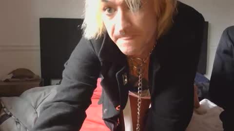 xbigshooter85 online show from November 16, 11:43 pm