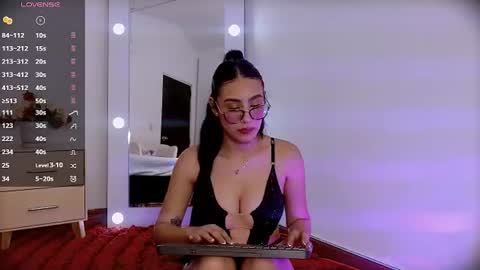   online show from July 29, 11:52 am