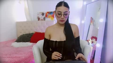    online show from July 31, 12:37 pm