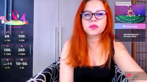 Snapshot of xcleo chatting on November 26, 9:10 am Cleo online show from November 26, 9:10 am