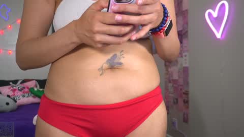 Snapshot of xclusivesecrets chatting on October 2, 7:54 pm spoil me here online show from October 2, 7:54 pm