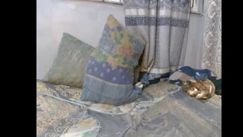 Snapshot of xcumxonxme chatting on December 31, 3:42 pm xcumxonxme online show from December 31, 3:42 pm