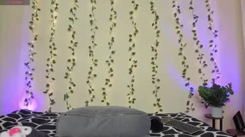    online show from June 27, 10:04 pm