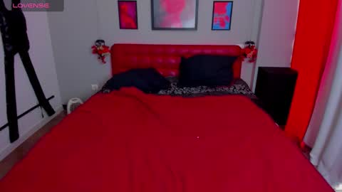 Emma online show from March 7, 2:01 pm